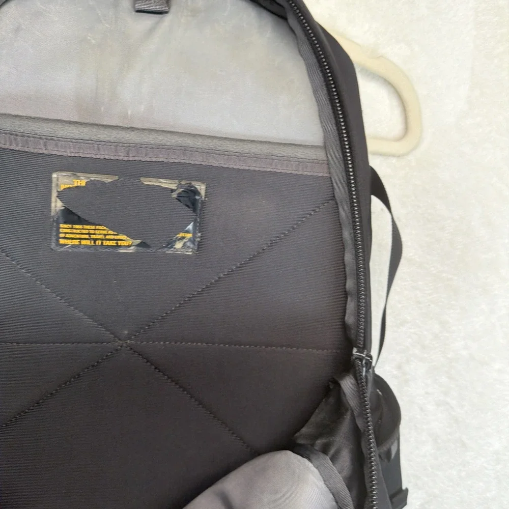 The North Face Recon Backpack Black Laptop Hiking Travel Daypack Outdoor TNF